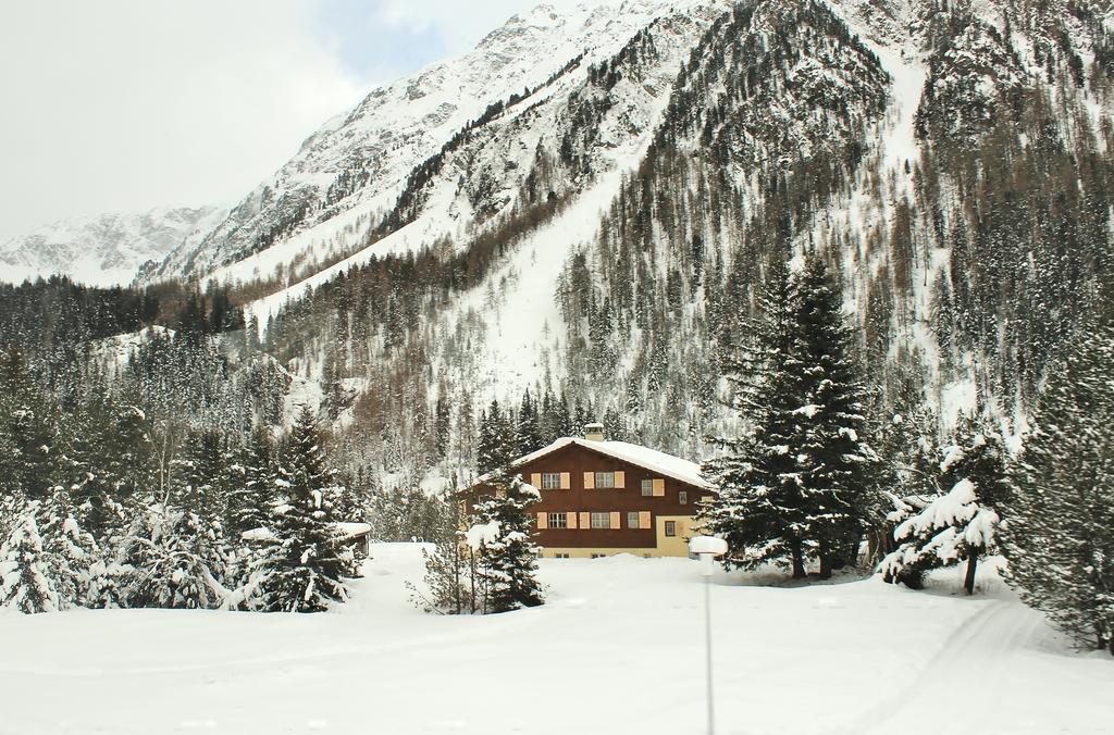 Sonnenhof Preda Hotel Exterior photo